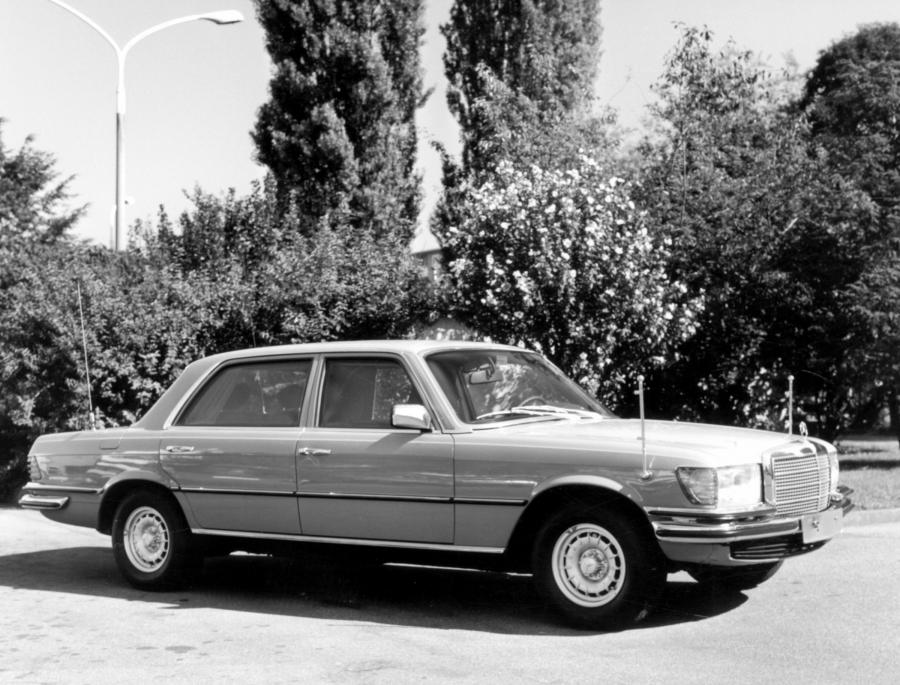  Mercedes-Benz S-Class 1972 года  (фото 2 из 36)